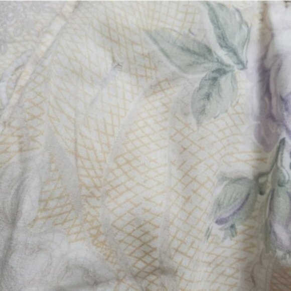 THE BAY Twin Duo Reversible Bed Lightweight Comforter - Picture 5 of 11